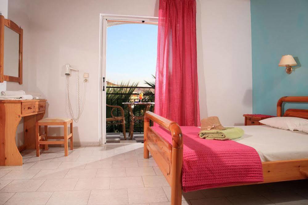 Zakynthos Aparthotel Kalamákion